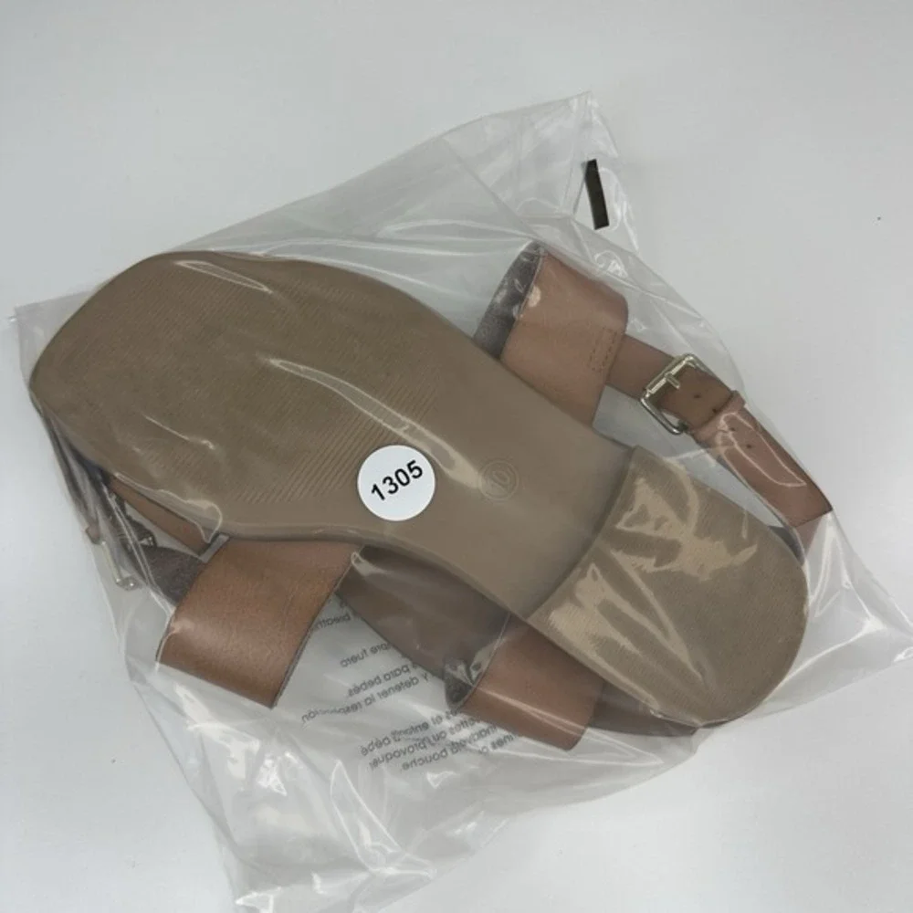 Universal Thread Womens Tan Square Toe Studded Slingback‎ Flat Sandals Size 10